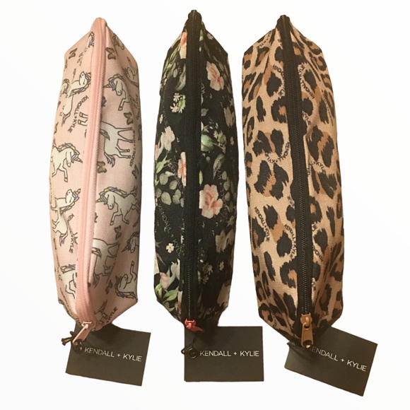 🛑SOLD NWT Kendall + Kylie Set of 3 Multi Purpose Pouches with zipper closure. - Picture 2 of 8